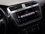 Volkswagen Tiguan 1.5 TSI ACT Highline Business R (PANORAMADAK, SFEERVERLICHTING, TREKHAAK, ADAPTIVE CRUISE CONTROL, BLUETOOTH)