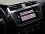 Volkswagen Tiguan 1.5 TSI ACT Highline Business R (PANORAMADAK, SFEERVERLICHTING, TREKHAAK, ADAPTIVE CRUISE CONTROL, BLUETOOTH)