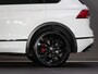 Volkswagen Tiguan 1.5 TSI ACT Highline Business R (PANORAMADAK, SFEERVERLICHTING, TREKHAAK, ADAPTIVE CRUISE CONTROL, BLUETOOTH)