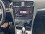 Volkswagen Golf Variant 1.5 TSI Highline Business 3x R-Line / Automaat / NL-Auto / Adaptieve Cruise-Control / Climate-Control / Apple-Carplay & Android-Auto / Afneembare-Trekhaak / Keyless / Half Alcantara Bekleding / Virtueel Cockpit / DYN-Audio / LED / DAB / Navi / Flippers / PDC / LMV 18'' / ENZ.