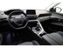 Peugeot 3008 1.2 PureTech Blue Lease Premium | Trekhaak | Elektrische kofferbak | Navigatie | Climate Control | Cruise Control | Parkeercamera/-sensoren | Keyless Enty/Start | Draadloze telefoonlader |