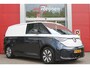 Volkswagen ID. Buzz Cargo 79 kWh | TREKHAAK ELEKTRISCH WEGKLAPBAAR | LAADRUIMTE PAKKET | STOEL/VOORRUIT VERWARMING | ELEKTRISCH BEDIENBARE SCHUIFDEUR | NAVIGATIE DISCOVER PRO | DRAADLOZE APPLE CARPLAY/ANDROID AUTO | CLIMATE CONTROL | ACHTERUITRIJ CAMERA | DODEHOEK DETECTIE | ADAPTIVE CRUISE CONTROL | NIEUWE BUS! | KEYLESS ENTRY/START | SFEER VERLICHTING | 3-ZITS |