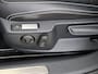 Volkswagen Passat 1.4 TSI PHEV GTE Business | Trekhaak | 360 camera | Head-up display | Standkachel | Parkeerasisstent | Keyless | LED matrix verlichting | Dodehoek detectie |