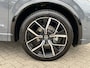 Volkswagen Tiguan 1.5 eTSI 150PK DSG R-Line Business / Harman Kardon / Sensoren / 360 camera / 20'' LMV / Massage stoelen / VW