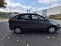 Nissan Almera Tino 1.8 Acenta Moviestar FIJNE HOGE INSTAP AUTO