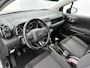 Citroën C3 Aircross SUV Shine 110pk | Navigatie | Achteruitrijcamera | Climate Control | Cruise Control | Parkeersensoren | Apple Carplay / Android Auto | DAB+ radio | Bluetooth | Elektrisch inklapbare spiegels | Automatisch dimlicht | Regensensor | Donker getint glas | Dealeronderhouden | Trekhaak | 17" lichtmetalen velgen |