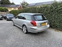 Subaru Legacy Touring Wagon 2.0R Comfort Automaat | Autom. Airco | Cruise Control | Elekt. Ramen | LMV | Trekhaak | PDC | 1e eigenaar! | Zeer goed onderhouden | APK tot 21-11-2026!