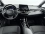 Toyota C-HR 1.8 Hybrid Bi-Tone | NL-Auto | 18' Lichtmetalen velgen | Stoelverwarming | Navigatie |  Apple Carplay -/ Android Auto |