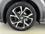 Toyota C-HR 1.8 Hybrid Bi-Tone | NL-Auto | 18' Lichtmetalen velgen | Stoelverwarming | Navigatie |  Apple Carplay -/ Android Auto |