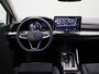 Volkswagen Golf 1.5 eHybrid Style Edition | Automaat | Navigatie | Apple carplay | Adaptive cruise control | Parkeersensoren | Achteruitrij Camera | Climate control |