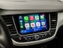 Opel Crossland X 1.2 Sport (APPLE CARPLAY, GROOT NAVI, 360 CAMERA, TREKHAAK, CLIMATE, SPORTSTOELEN, LM VELGEN, GETINT GLAS, CRUISE, DAB+, LED KOPLAMPEN, NIEUWSTAAT)