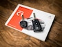 Citroën C1 1.0 VTi Deluxe Sport Automaat (APPLE CARPLAY, ELEKTRISCH VOUWDAK, LEDER, CAMERA, SCHERM, STOELVERWARMING, GETINT GLAS, LM VELGEN, PARKEERSENSOREN, CRUISE, NIEUWE APK, NIEUWSTAAT)