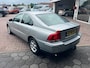 Volvo S60 2.4 MOMENTUM automaat NL-auto #YOUNGTIMER