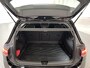 Volkswagen Golf 1.0 eTSI DSG Life Business Virtual Cockpit Navigatie Parkeersensoren Sfeerverlichting