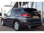 BMW X1 (f48) XDRIVE 25e 220PK AUTOMAAT EXEC. Panodak | Groot Navi | Cruise | Head Up | Electr.Klep | Dab | 17 Inch Lm |