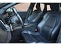 Volvo XC60 T5 252PK R-Design | Trekhaak | IntelliSafe Assist | Business Pack |