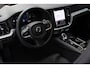 Volvo V60 T6 Plug-in hybrid AWD Ultra Dark | Geventileerde stoelen | Bowers & Wilkins | Extra getint glas | 19 inch lichtmetalen velgen | 360 graden camera | Stoel- / stuurwielverwarming | Achterbank verwarmd