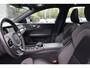 Volvo V60 2.0 T6 Recharge AWD R-Design | Long Range | Panoramadak | Achteruitrijcamera | Keyless | Stoel- en stuurverwarming | Elektrische stoelverstelling | Navigatie | Apple Carplay / Android Auto |
