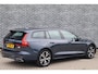 Volvo V60 2.0 T6 Recharge AWD R-Design | Long Range | Panoramadak | Achteruitrijcamera | Keyless | Stoel- en stuurverwarming | Elektrische stoelverstelling | Navigatie | Apple Carplay / Android Auto |