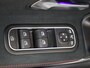 Mercedes-Benz A-klasse 180 AMG Line / Stoelverwarming / Achteruitrijcamera / Panorama-schuifdak / Night-Pakket /