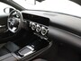 Mercedes-Benz A-klasse 180 AMG Line / Stoelverwarming / Achteruitrijcamera / Panorama-schuifdak /