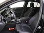 Mercedes-Benz A-klasse 180 Star Edition Luxury-Line / Stoelverwarming / Achteruitrijcamera / Smartphone-Intergratie / Dodehoek-Assistentie / Sfeerverlichting / Distronic /