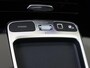 Mercedes-Benz A-klasse 180 Star Edition Luxury-Line / Stoelverwarming / Achteruitrijcamera / Smartphone-Intergratie / Dodehoek-Assistentie / Sfeerverlichting / Distronic /