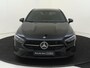 Mercedes-Benz A-klasse 180 Star Edition Luxury-Line / Stoelverwarming / Achteruitrijcamera / Smartphone-Intergratie / Dodehoek-Assistentie / Sfeerverlichting / Distronic /