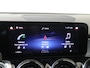 Mercedes-Benz GLB 200 Business Solution / Stoelverwarming / Achteruitrijcamera / Panorama-schuifdak /