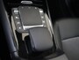 Mercedes-Benz GLB 200 Business Solution / Stoelverwarming / Achteruitrijcamera / Panorama-schuifdak /