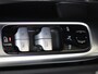 Mercedes-Benz C-klasse 300 e AMG Line / Stoelverwarming / Achteruitrijcamera / Panorama-schuifdak / Night-Pakket /
