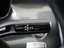 Mercedes-Benz C-klasse 300 e AMG Line / Stoelverwarming / Achteruitrijcamera / Panorama-schuifdak / Night-Pakket /