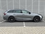 Skoda Octavia Combi 1.4 TSI 245PK RS iV PHEV / Panoramadak / Verwarmde Sportstoelen voorzijde / Head-Up Display / LED Matrix / Parkeersensoren V+A / 18"LMV / Skoda