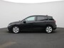 Volkswagen Golf 1.5 eHybrid Life Edition | Automaat | Navigatie | Draadloze Apple carplay | Climate control | Stuur- en Stoelverwarming | Achteruitrij Camera | Park Assist |