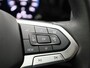 Volkswagen Golf 1.5 eHybrid Life Edition | Automaat | Navigatie | Draadloze Apple carplay | Climate control | Stuur- en Stoelverwarming | Achteruitrij Camera | Park Assist |