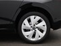 Volkswagen Golf 1.5 eHybrid Life Edition | Automaat | Navigatie | Draadloze Apple carplay | Climate control | Stuur- en Stoelverwarming | Achteruitrij Camera | Park Assist |
