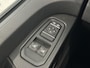 Renault Trafic 2.0 dCi 130 T30 L2H1 Work Edition | 2x schuifdeur | Trekhaak | Navigatie | Bedrijfswageninrichting | Apple Carplay/Android Auto