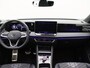 Volkswagen Tiguan 1.5 eHybrid 272 Pk Automaat R-Line Edition | Panorama Dak | Trekhaak | Massage Stoelen | Camera | Carplay | LED | 20 Inch | 1.351 Km!!