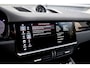 Porsche Cayenne Coupé 3.0 E-Hybrid 462pk | Panoramadak | Sport Chrono | 360 Camera | 21'' Wielen | Luchtvering | Stuurverwarming |  Stoel + Achterbankverwarming | LED Achterlichten donker |