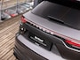 Porsche Cayenne 3.0 | SPORTDESIGN | NL AUTO | VOLLEDIG PORSCHE ONDERHOUDEN | VIERWIELBESTURING | PANORAMA/SCHUIF-KANTELDAK | 14-WEG STOELEN | BOSE | LUCHTVERING | SPORTUITLAAT EINDSTUKKEN | 21 INCH |