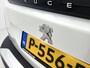 Peugeot e-2008 EV GT Pack 50 kWh 136 pk | Navigatie | Elektrisch Glazen Panoramadak | Achteruitrijcamera | Lederen Bekleding | Verwarmde Sportstoelen | Trekhaak | LED Koplampen | Dodehoek Detectie | Adaptieve Cruise Control | 18" Lichtmetalen Velgen | Apple Carplay/Android Auto |