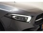 Mercedes-Benz A-klasse 180 AMG Line Aut. [ Pano Sfeerverlichting Camera ]