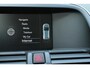 Volvo XC60 T5 Automaat FWD Summum | Elektrisch Glazen Panorama-Dak | Trekhaak Met Afneembare Kogel | Lichtmetalen Velgen 18" | Electronic Climate Controle |  Voorstoelen Verwarmd | Park Assist Achter | Leder bekleding Offblack | Cruise Control | Bots Herkenning En Activatie | Autonomous Emergency Braking | Achterbank In Delen Neerklapbaar |
