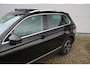 Volkswagen Tiguan 1.4 TSI eHybrid Elegance // Elek. Trekhaak - Panoramadak - Matrix LED IQ Light - Camera - Wireless CarPlay & Android Auto
