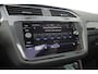 Volkswagen Tiguan 1.4 TSI eHybrid Elegance // Elek. Trekhaak - Panoramadak - Matrix LED IQ Light - Camera - Wireless CarPlay & Android Auto