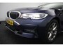 BMW 3-Serie 318i High Executive Edition | Live Cockpit | Schuif-Kantel Dak | 360° Camera | Leer