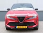 Alfa Romeo Junior Elettrica Speciale 54 kWh | Sport Pack | Adaptive Cruise Control | | Alcantara bekleding | Apple Carplay/Android Auto | Navigatie