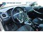Volvo V40 2.0 T2|Pano|Trekhaak|Stoelverwarming|Navi|NAP
