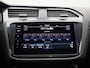 Volkswagen Tiguan Allspace 1.5 TSI Highline Business R 7p. | VERWACHT | R-LINE| PANO-SCHUIFDAK | ACHTERUITRIJCAMERA | NAVIGATIE | APPLE CARPLAY / ANDRIOD AUTO | KEYLESS ENTRY & START | ERGO ACTIVE STOELEN MET MASSAGE EN VERWARMING |