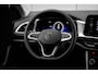 Volkswagen T-Roc Life Edition Inclusief €2000,- inruilvoordeel | 'App-Connect' draadloze smartphone integratie | 'App-Connect' smartphone integratie | Afstandscontrolesysteem (Front Assist)